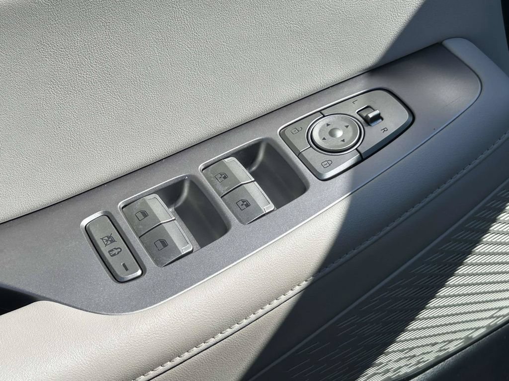 Used 2021 Hyundai Palisade SEL w/ Premium Package FWD image 19