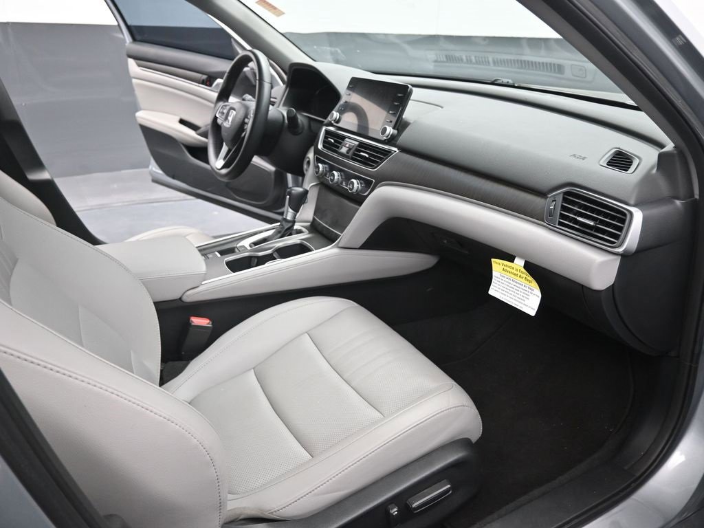 Used 2019 Honda Accord EX-L image 16