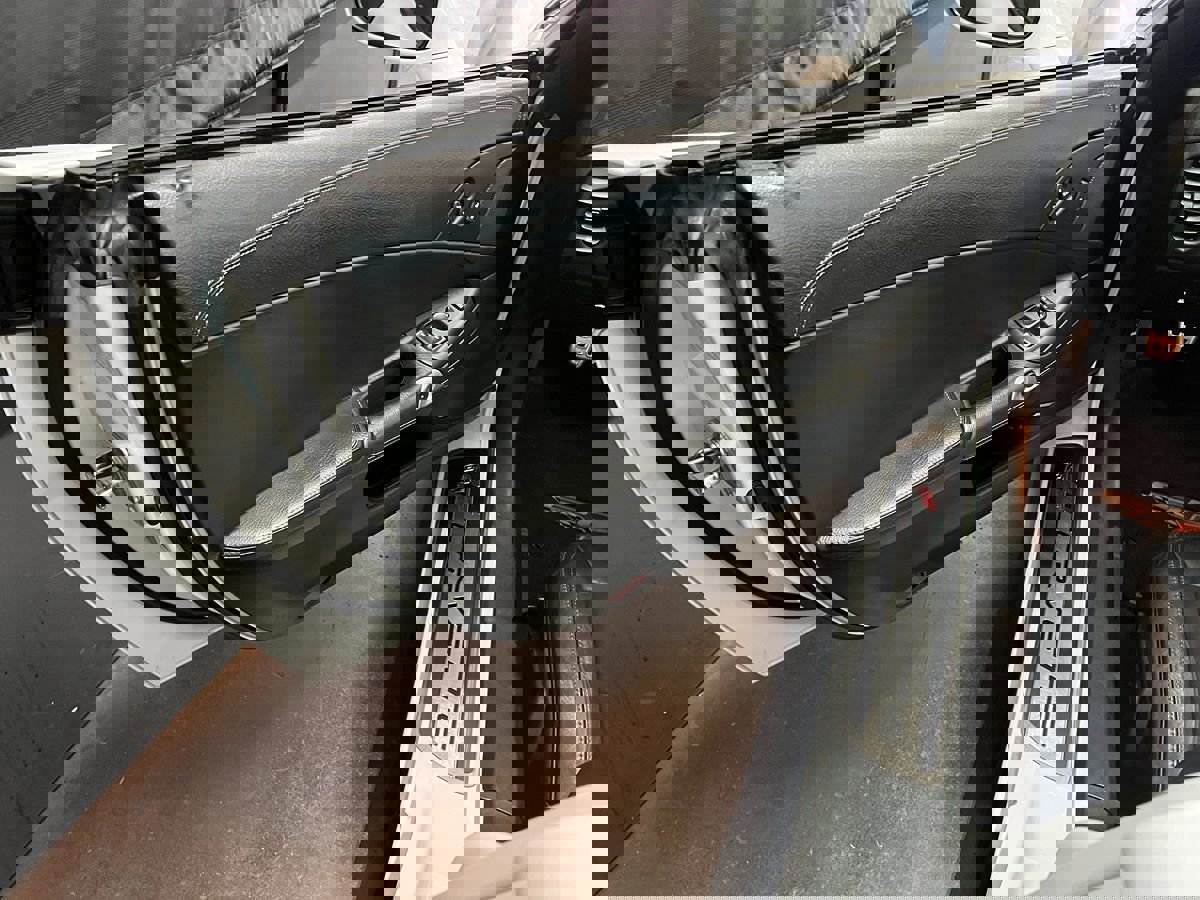 Used 2013 Chevrolet Corvette 427 w/ 1SC Preferred Equipment Group image 9