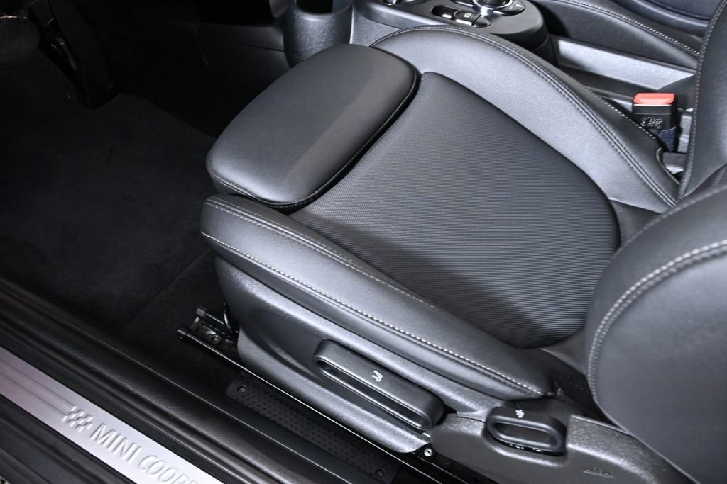 Certified 2023 MINI Cooper SE image 23