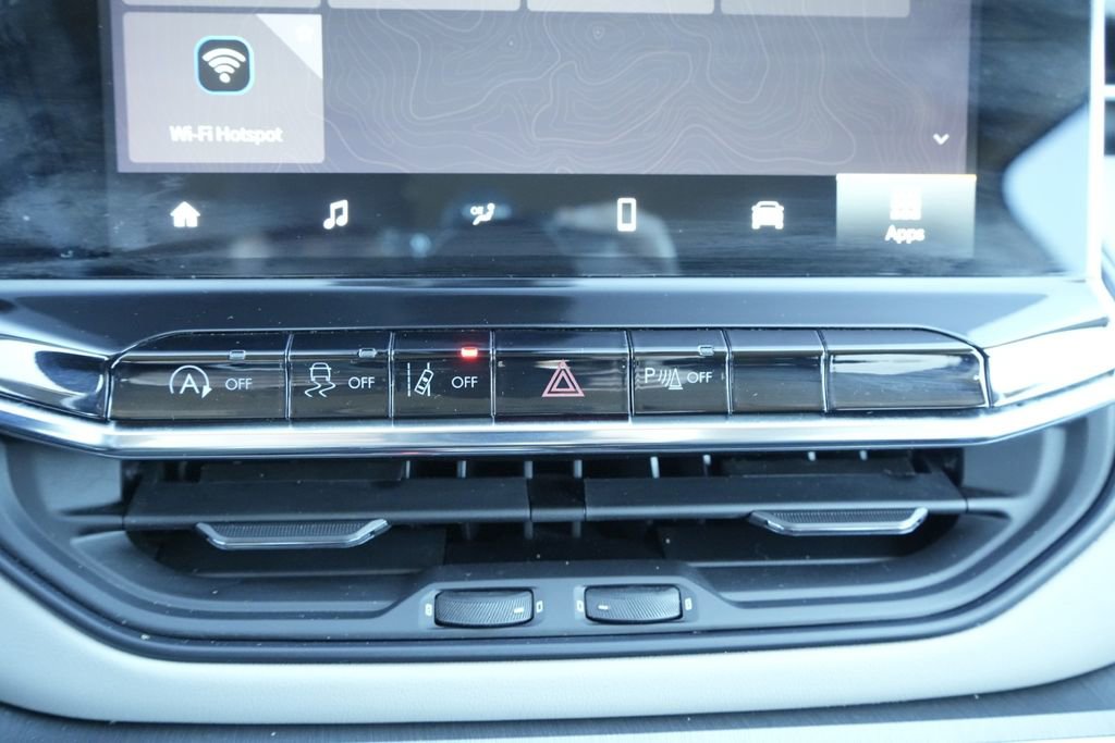 Used 2022 Jeep Compass Limited image 36