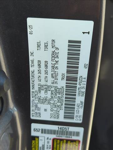 Used 2025 Toyota Tundra Platinum AWD/4WD image 2