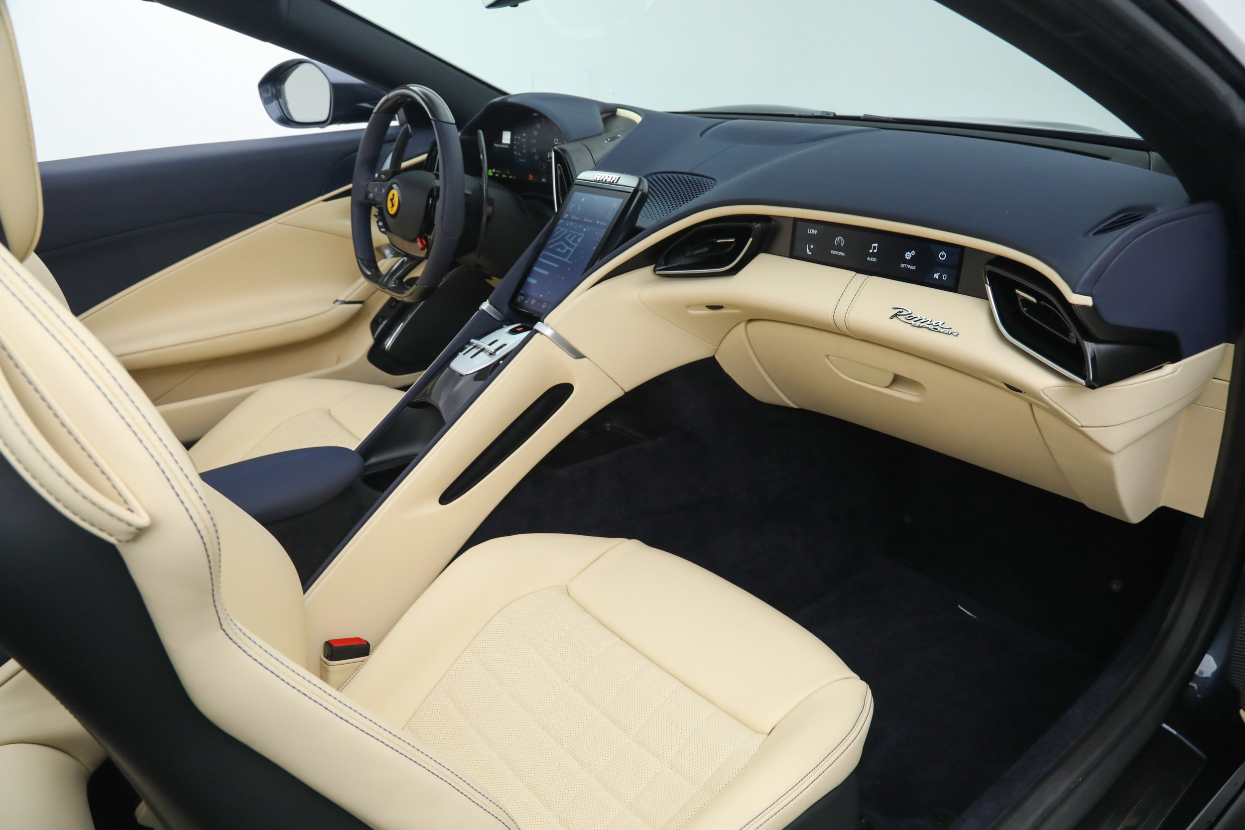 Certified 2025 Ferrari Roma Spider RWD image 20