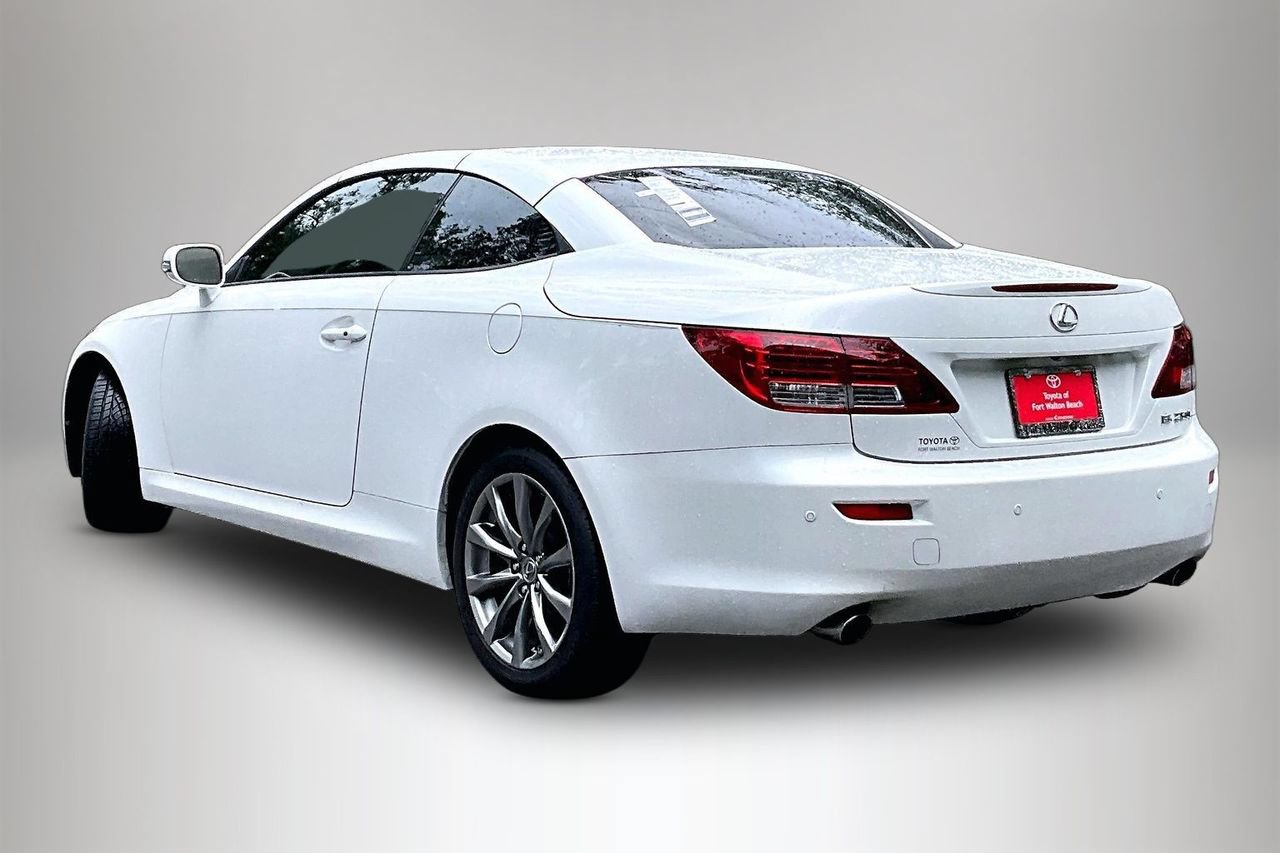Used 2014 Lexus IS 250C w/ Luxury Package RWD image 4