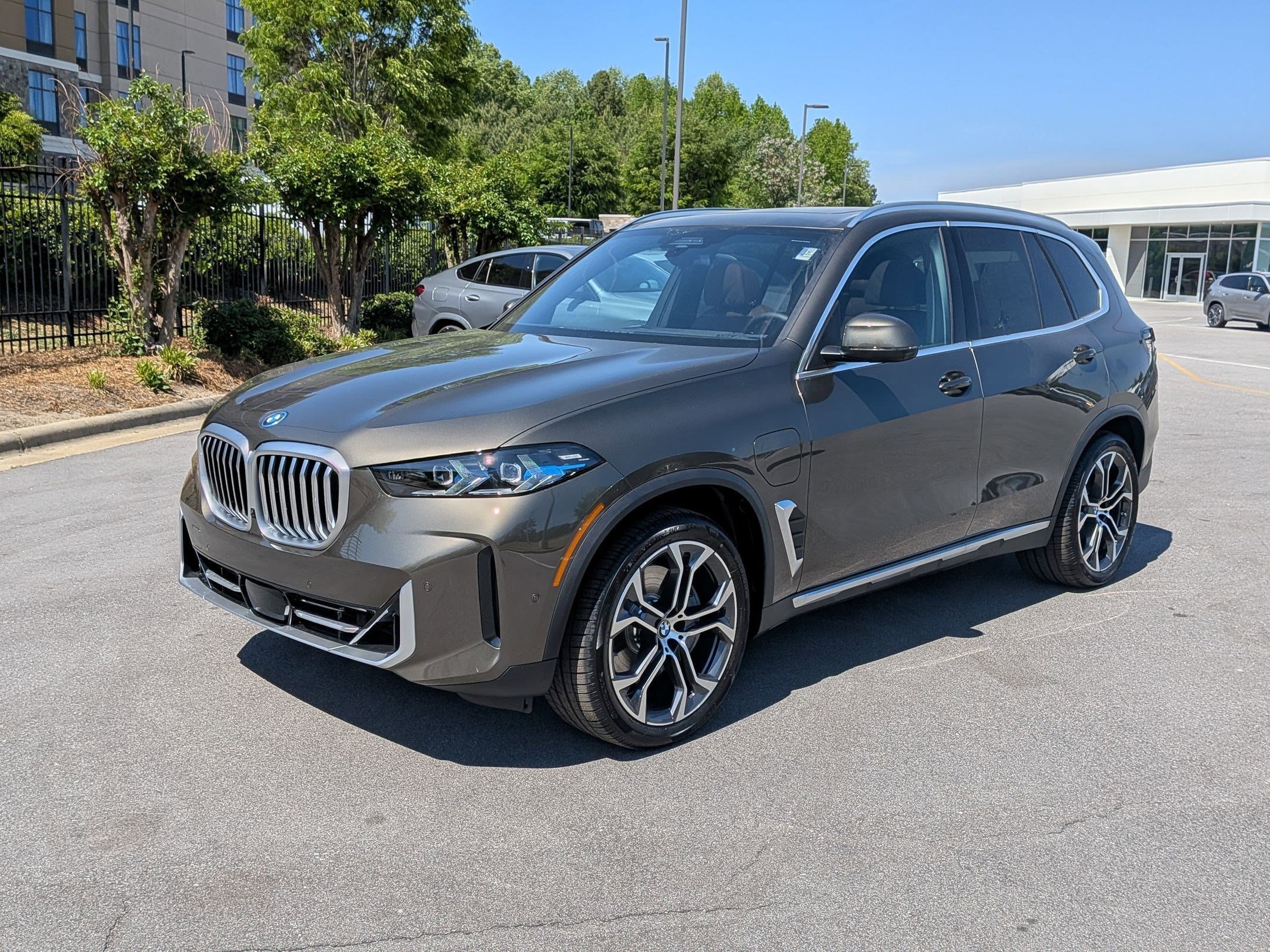 New 2026 BMW X5 xDrive50e AWD/4WD image 7