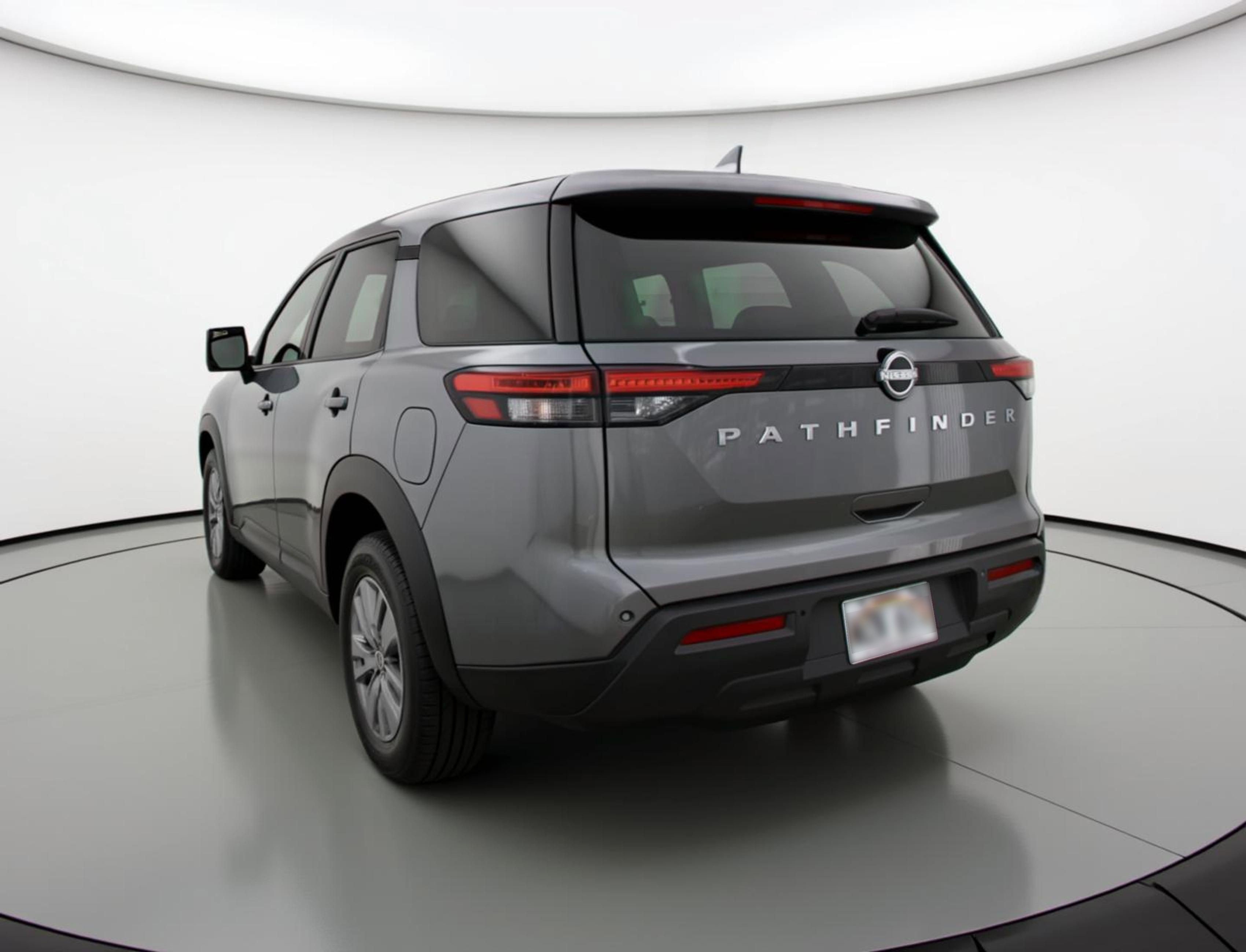 Used 2024 Nissan Pathfinder S FWD image 6