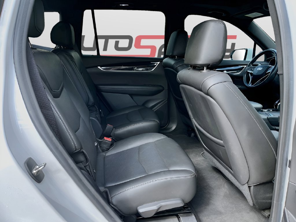 Used 2021 Cadillac XT6 Premium Luxury FWD image 30