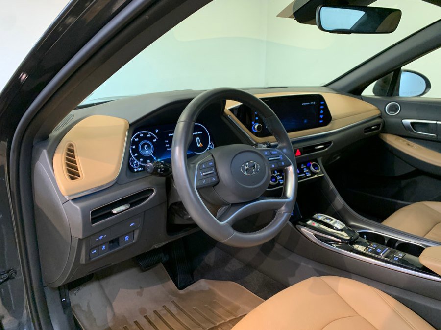 Used 2023 Hyundai Sonata Limited FWD image 16