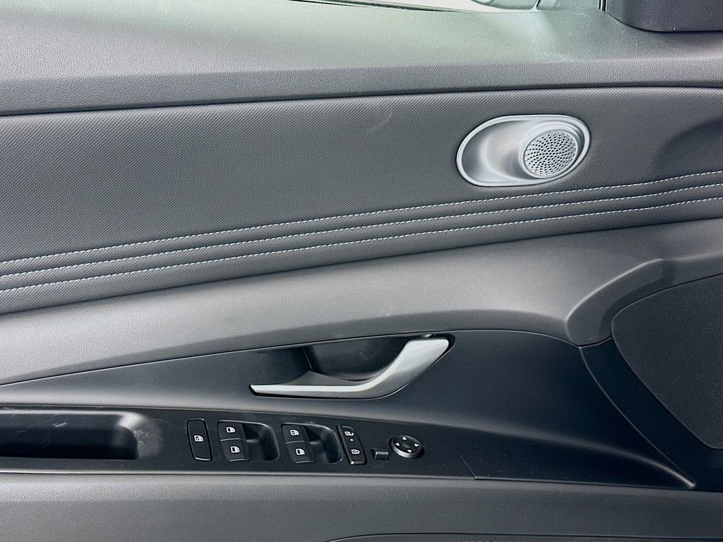 New 2026 Hyundai Elantra Limited w/ Cargo Package image 19