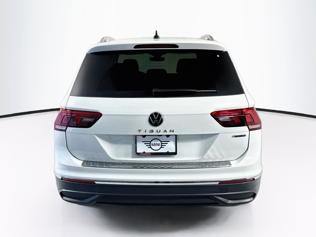Used 2024 Volkswagen Tiguan Wolfsburg Edition AWD/4WD image 6