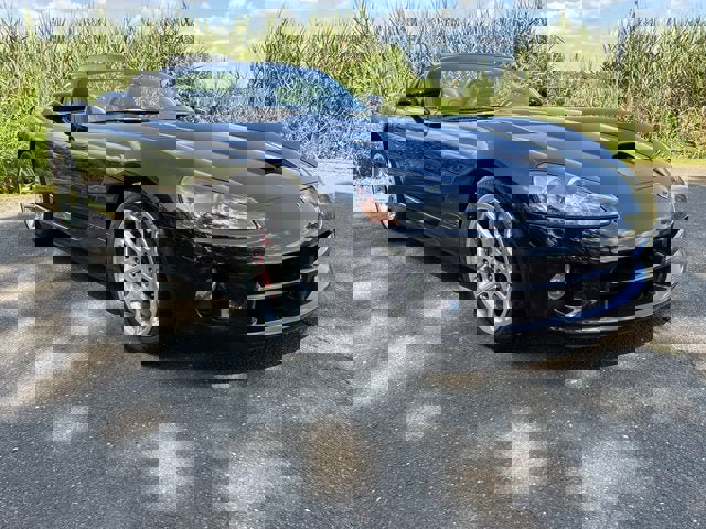 Used 2004 Dodge Viper SRT-10 image 2