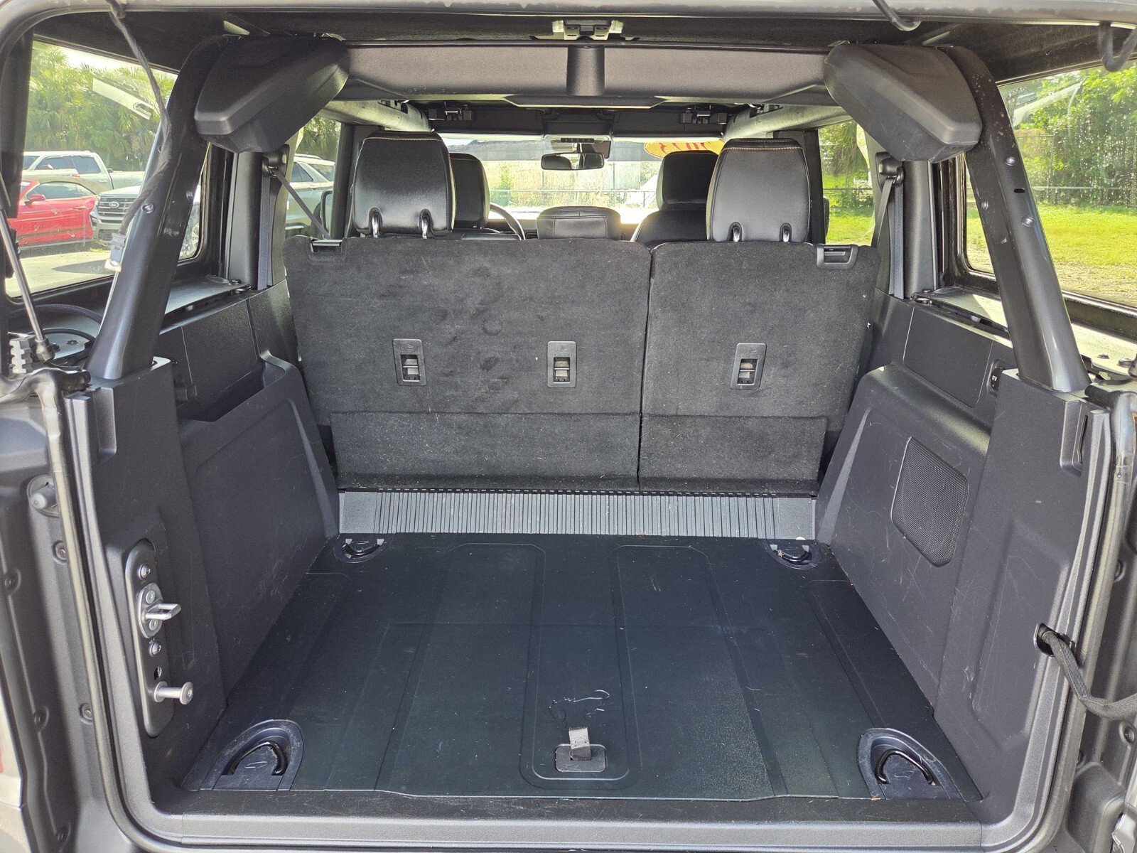 Used 2023 Ford Bronco Badlands image 8