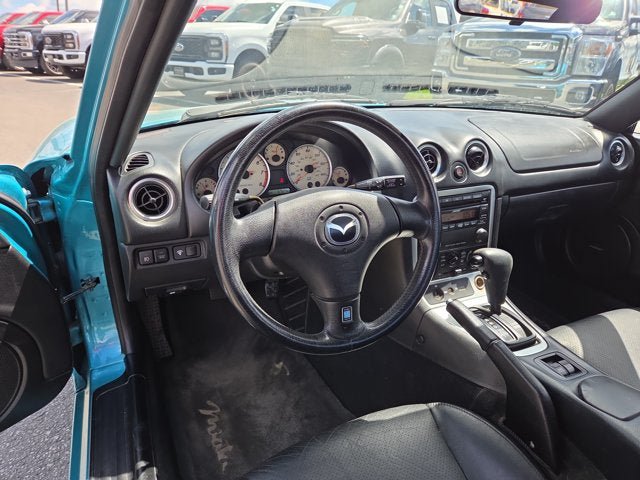Used 2003 MAZDA MX-5 Miata RWD image 8