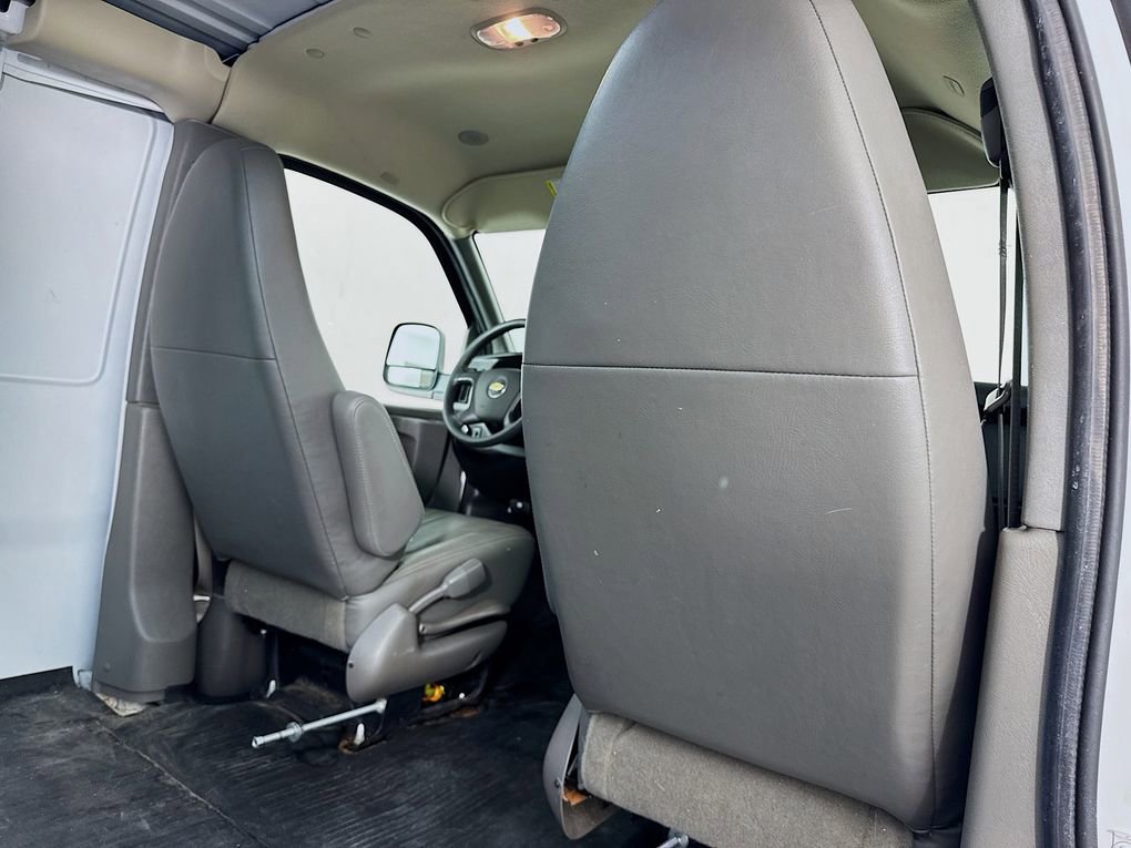 Used 2014 Chevrolet Express 1500 RWD image 25