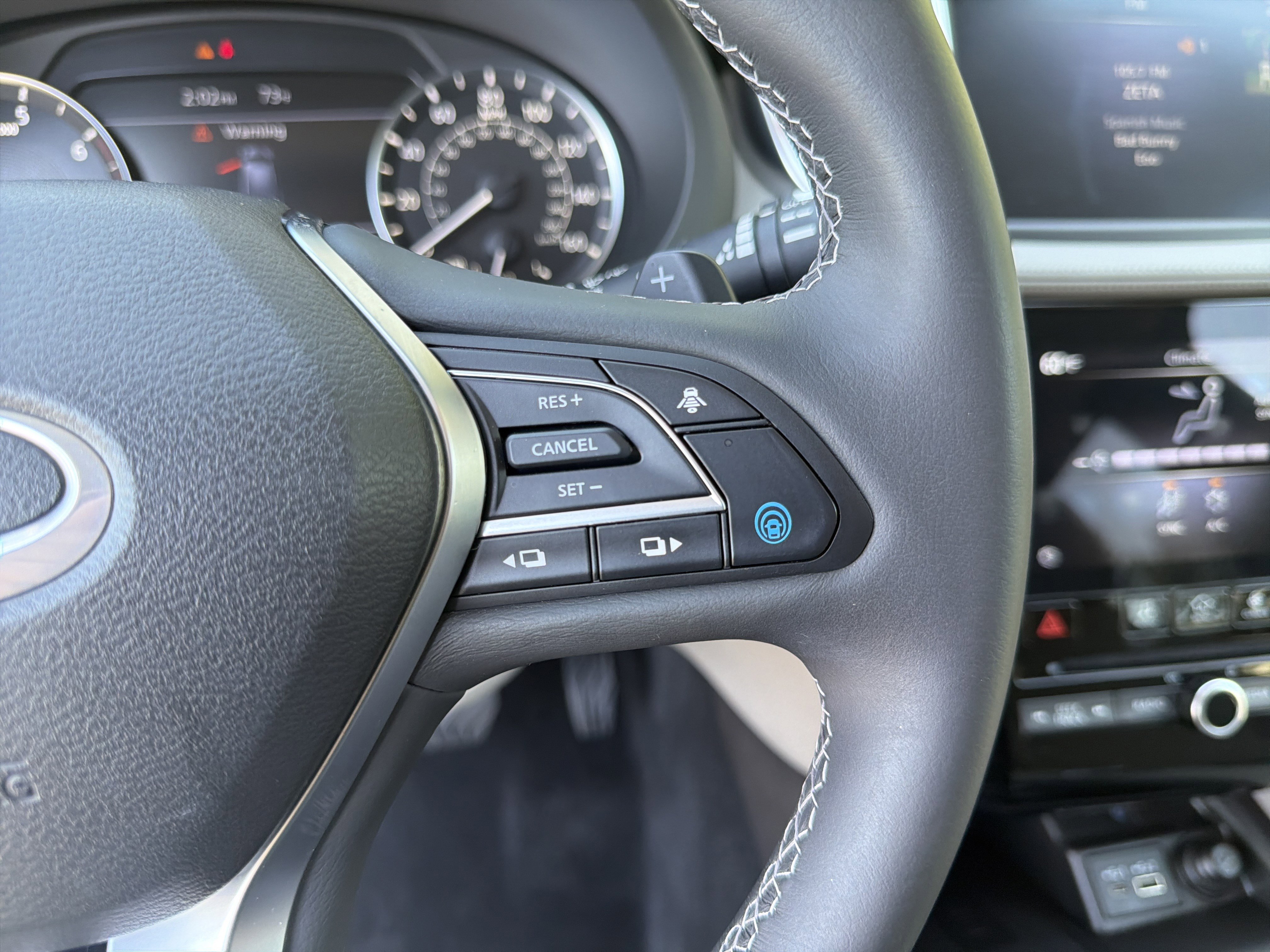 Used 2023 INFINITI QX50 Luxe FWD image 18