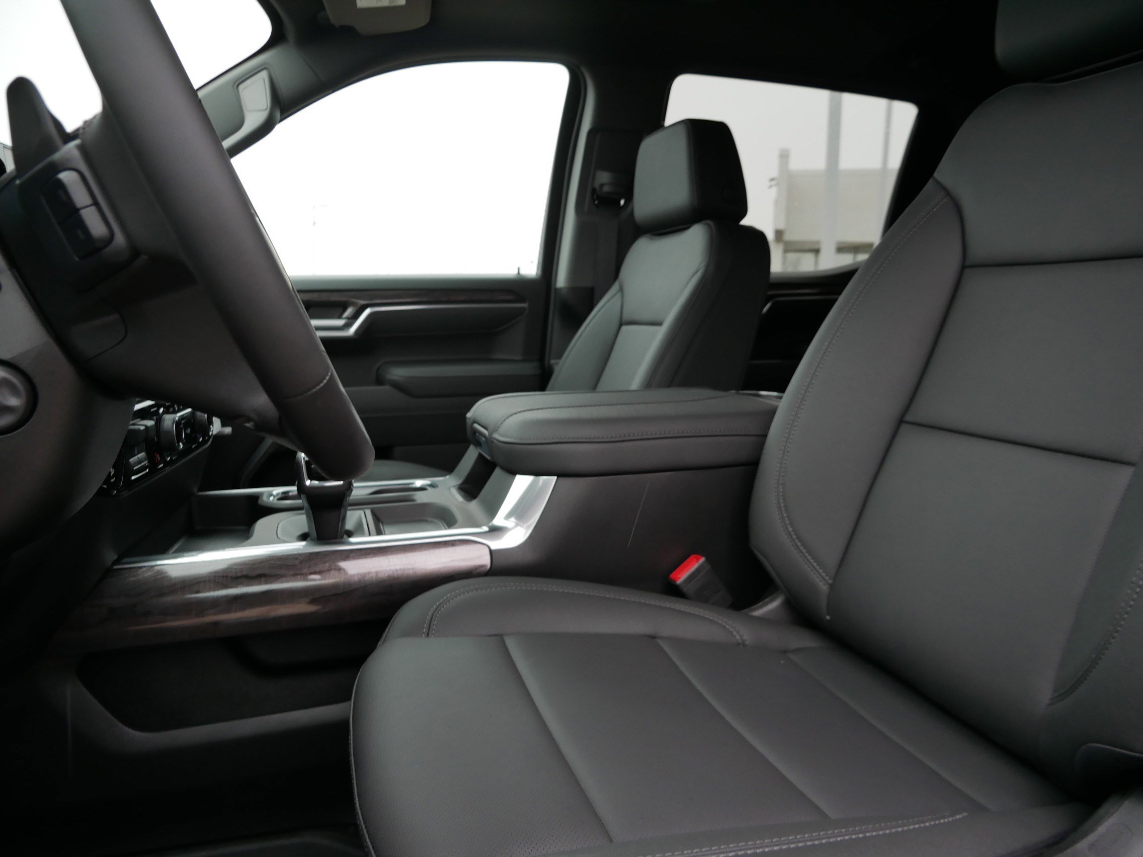 New 2026 Chevrolet Silverado 1500 LTZ w/ LTZ Premium Package image 3