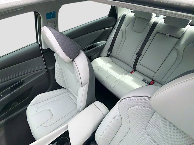 New 2026 Hyundai Elantra Limited image 23