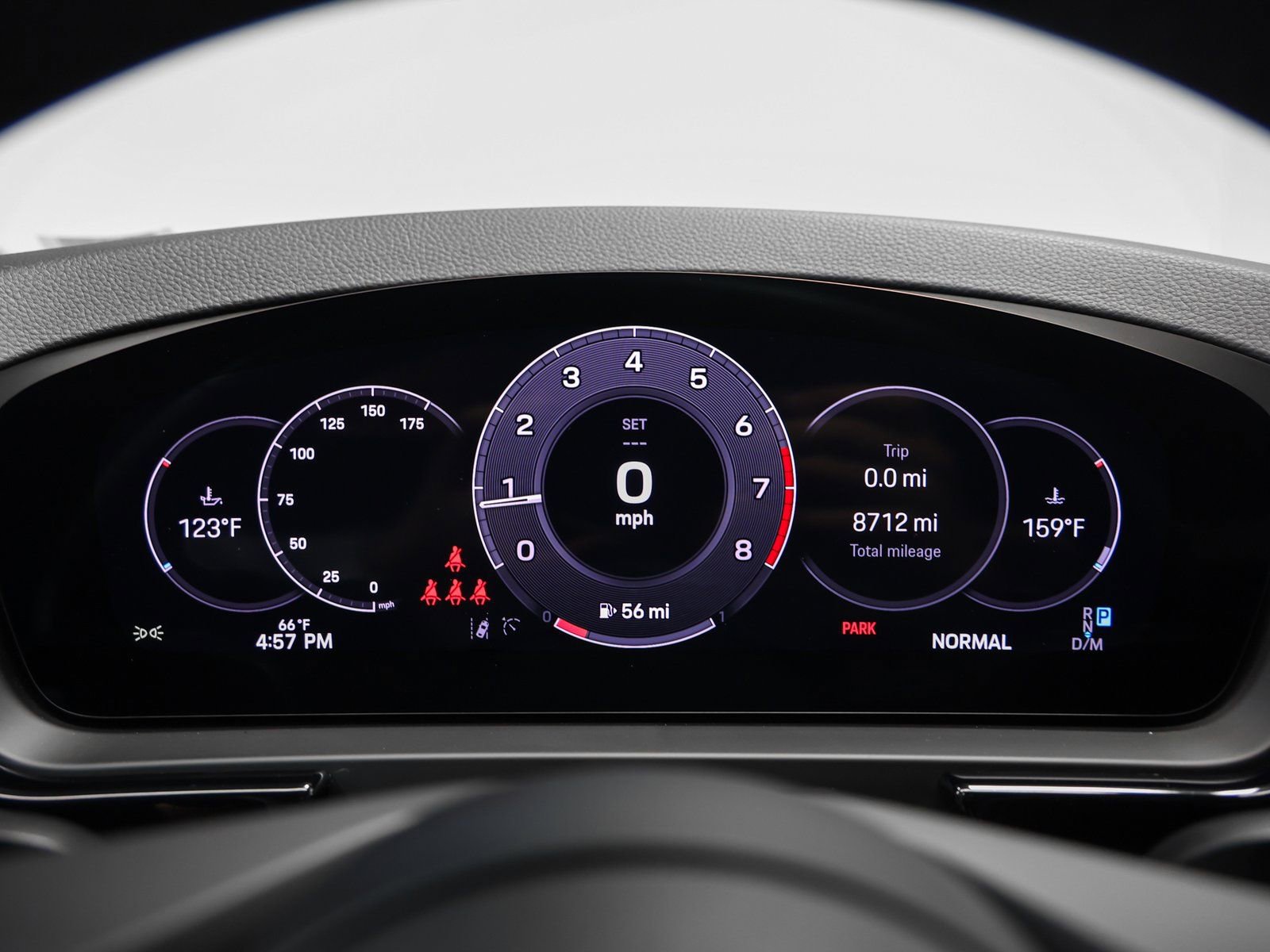 Certified 2025 Porsche Cayenne image 28