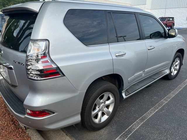 Used 2015 Lexus GX 460 w/ Navigation Package AWD/4WD image 3