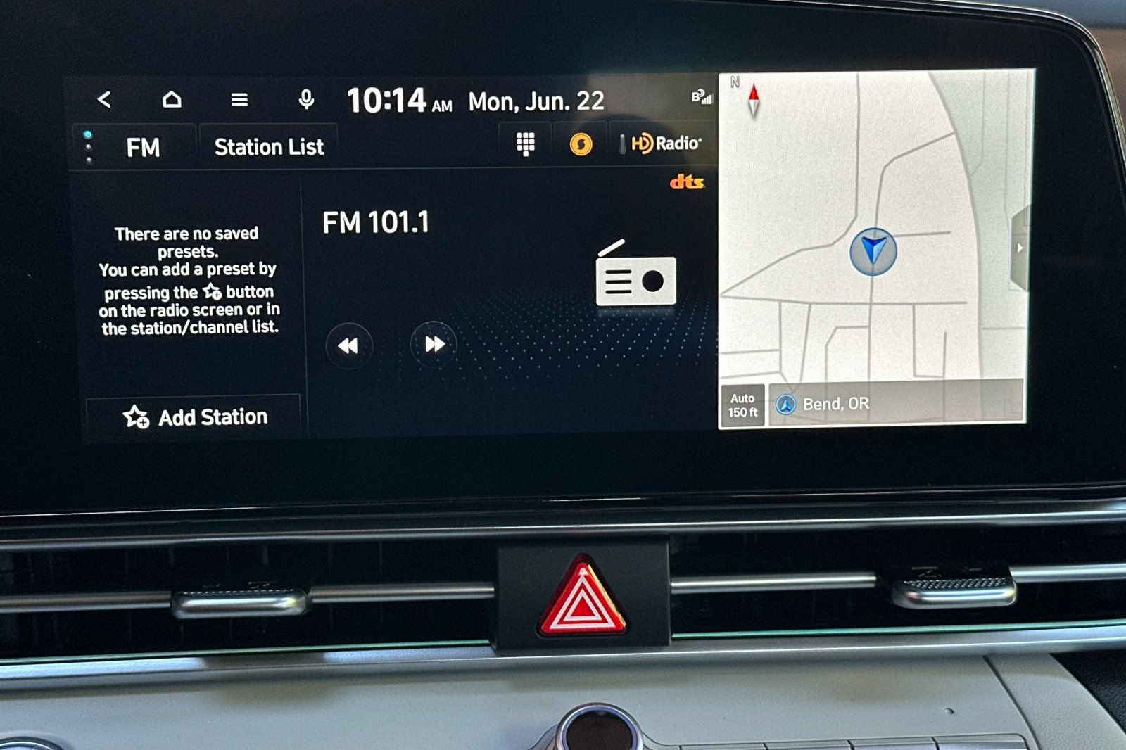Used 2025 Hyundai Elantra Limited FWD image 23