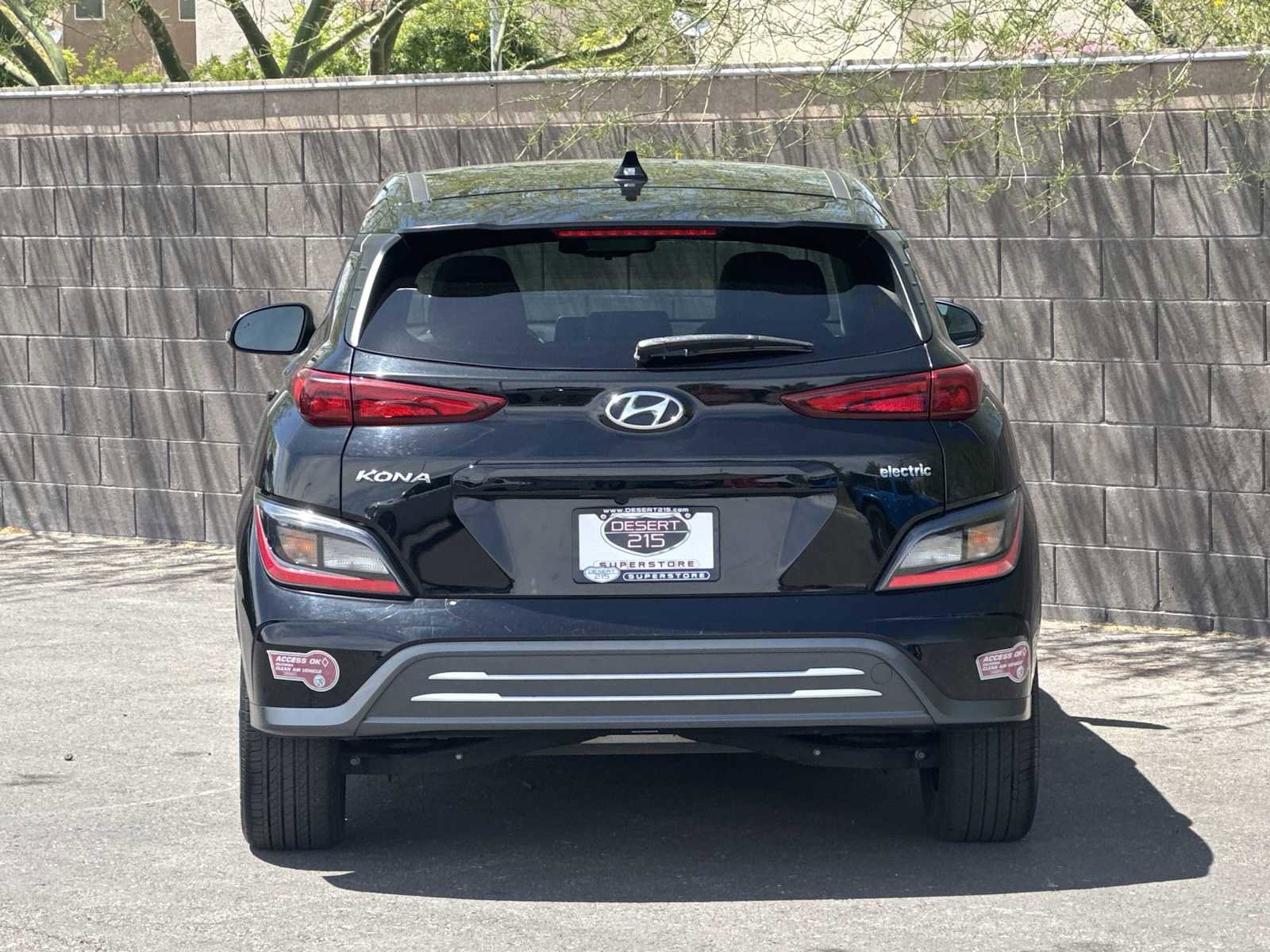 Used 2023 Hyundai Kona SE FWD image 7