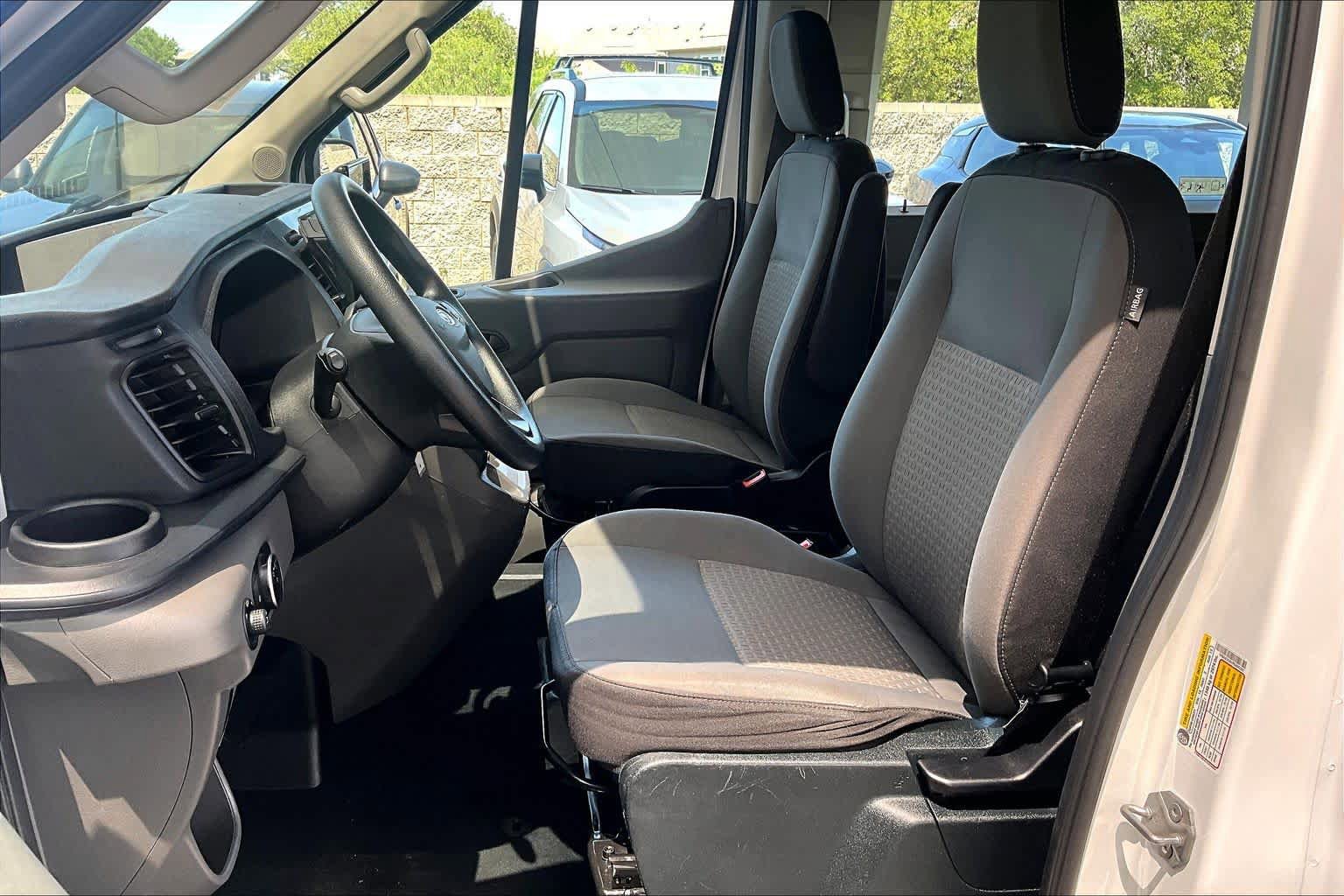 Used 2023 Ford Transit 350 XLT RWD image 8