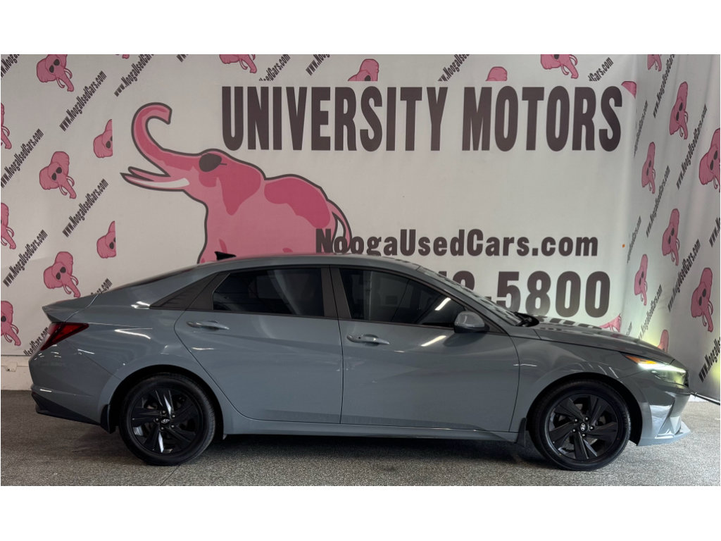 Used 2022 Hyundai Elantra SEL FWD image 9