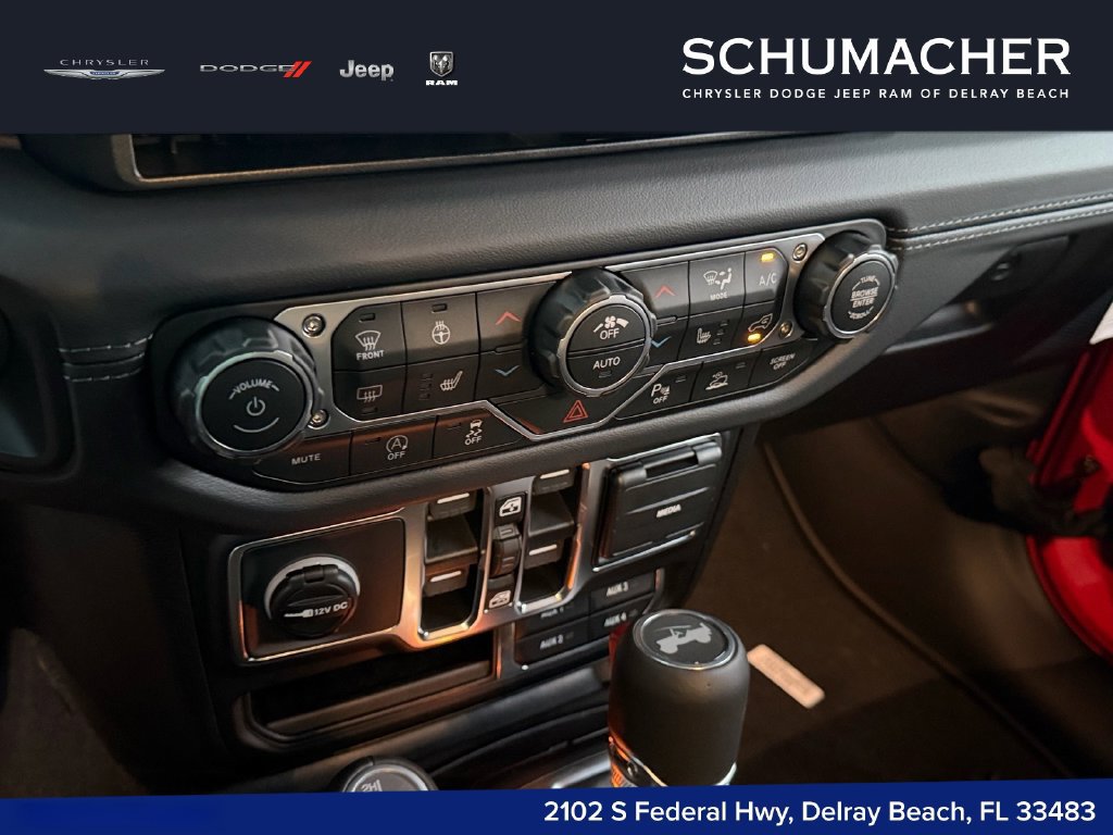 New 2027 Jeep Wrangler Unlimited Sahara AWD/4WD image 17