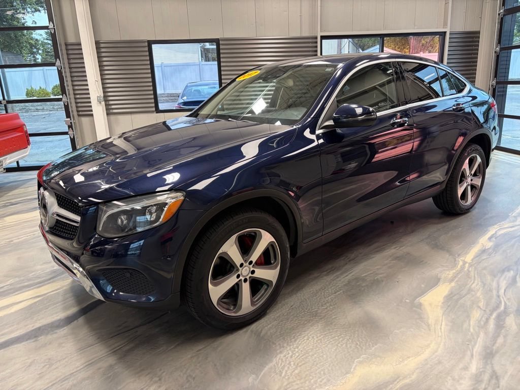 Used 2017 Mercedes-Benz GLC 300 4MATIC Coupe image 38