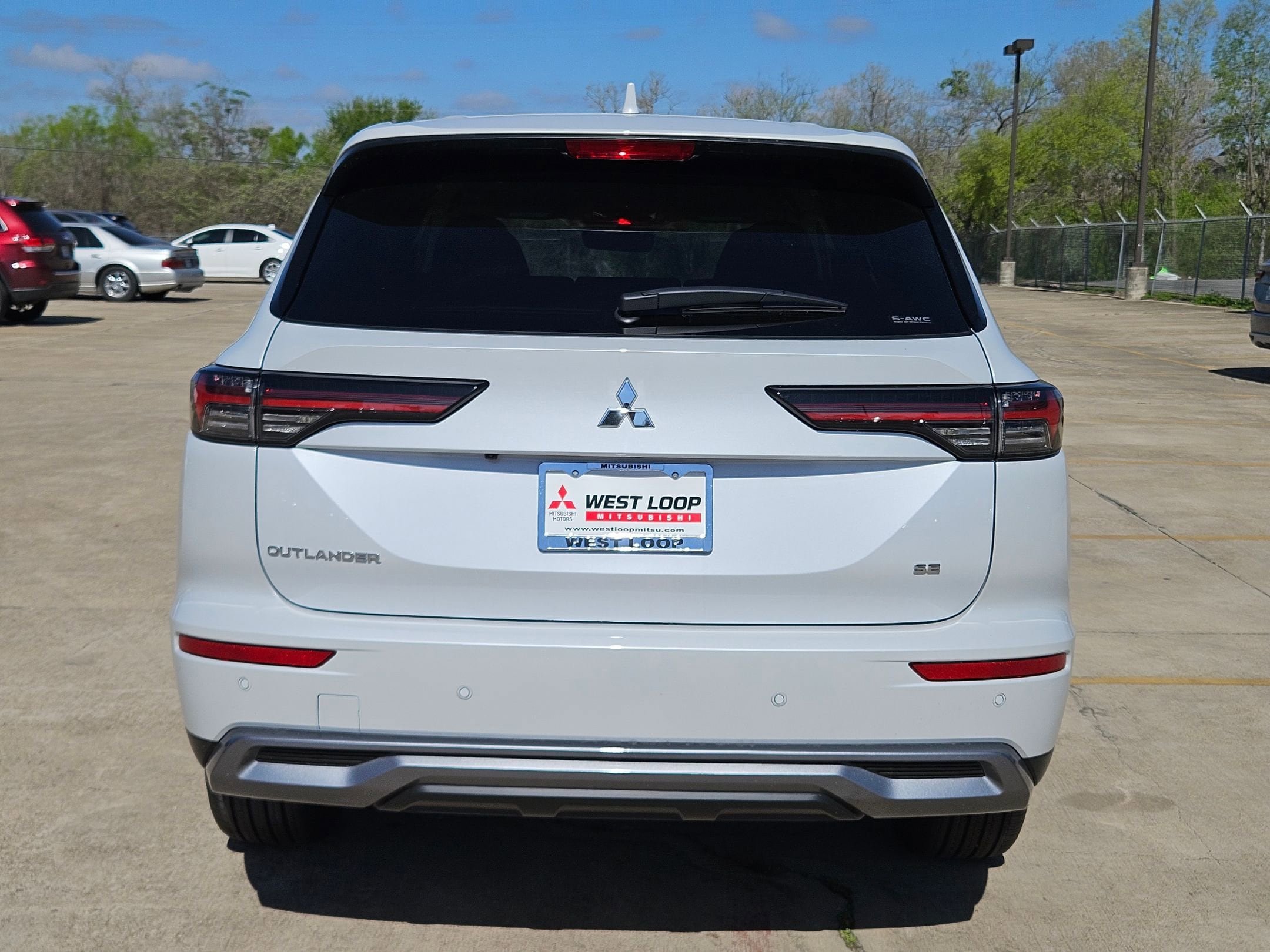 New 2026 Mitsubishi Outlander SE AWD/4WD image 4