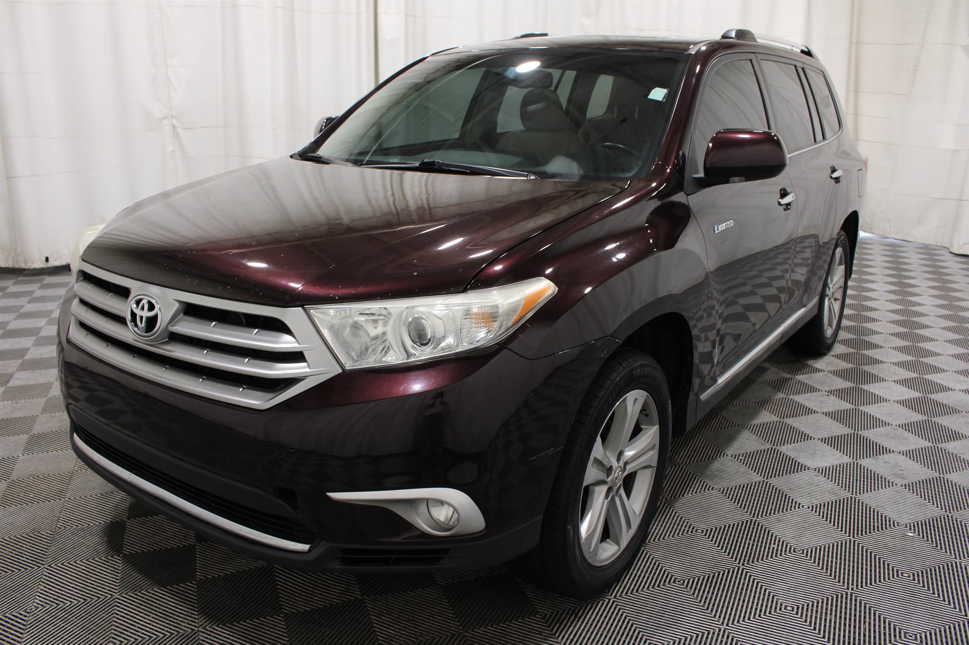 Used 2013 Toyota Highlander Limited FWD image 31