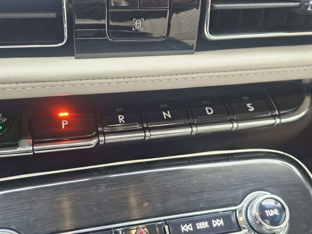 Used 2022 Lincoln Nautilus Black Label w/ Class II Trailer Tow Package image 32