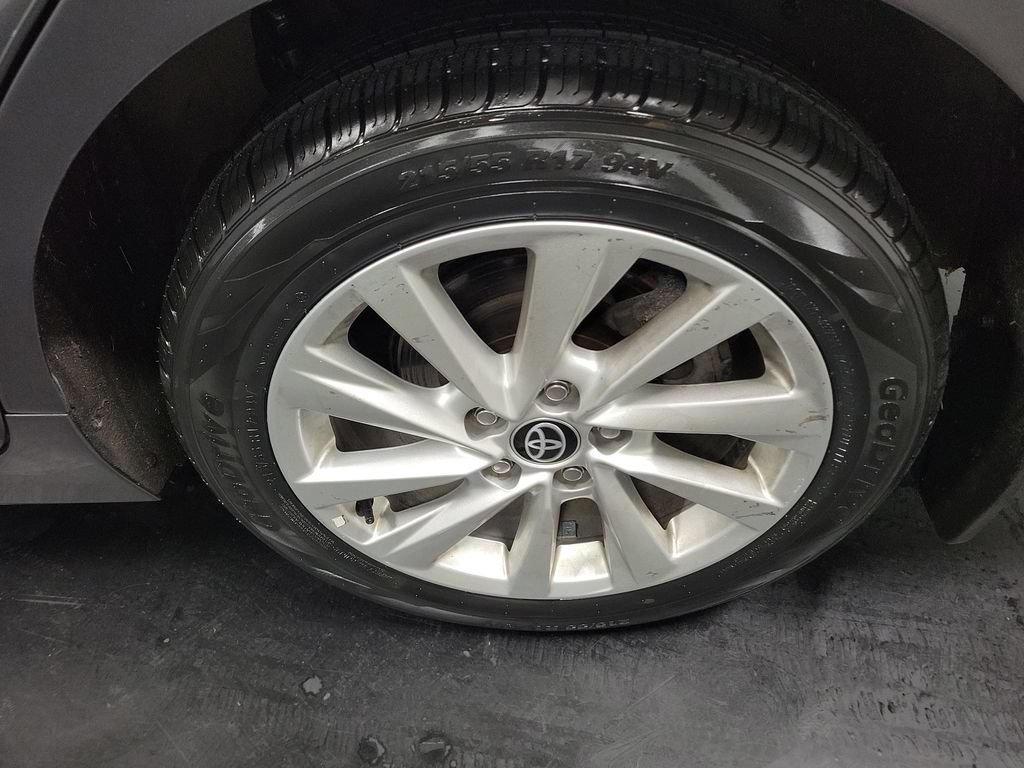 Used 2023 Toyota Camry LE FWD image 10