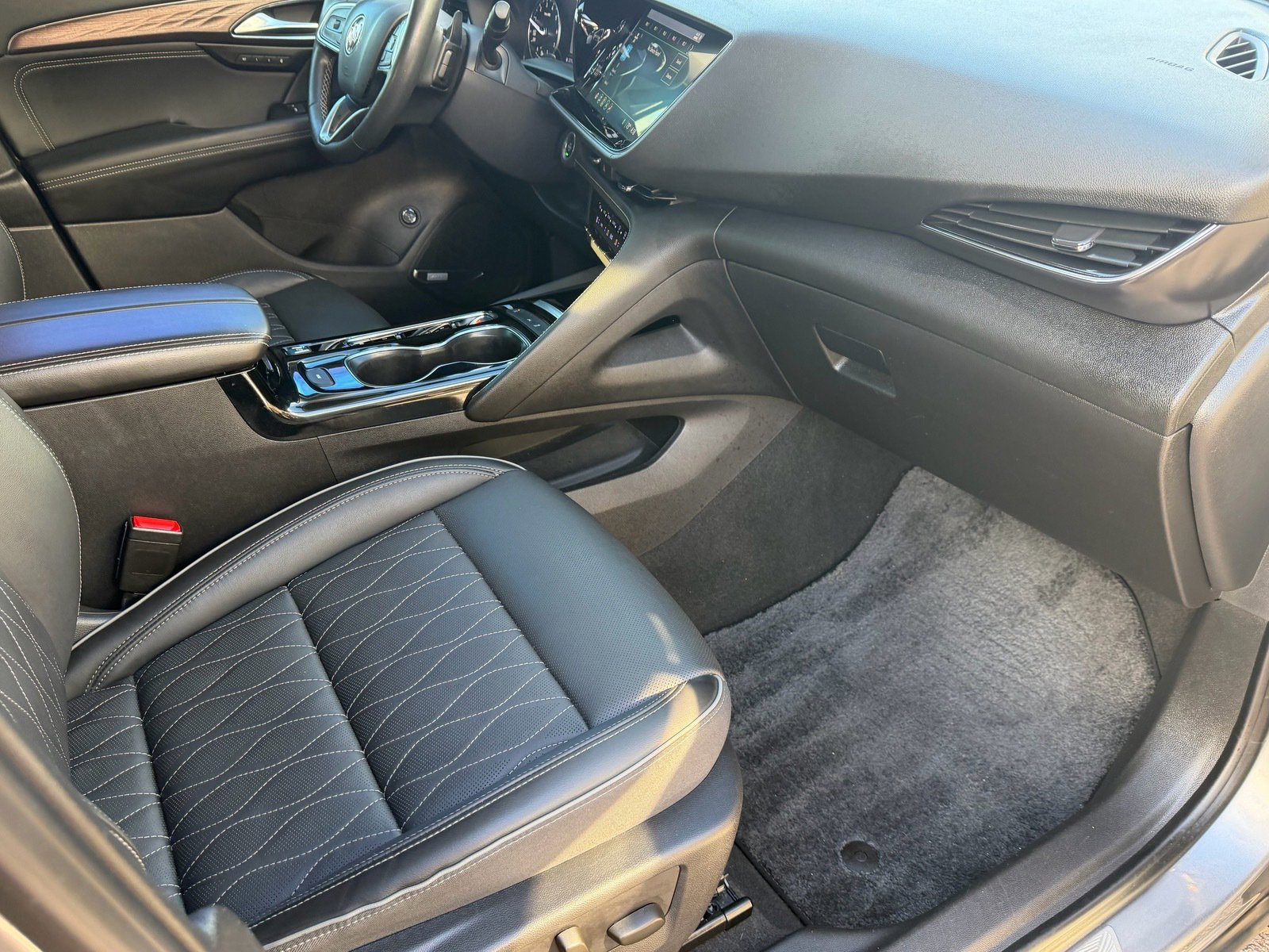 Used 2021 Buick Envision Avenir w/ Technology Package II image 13