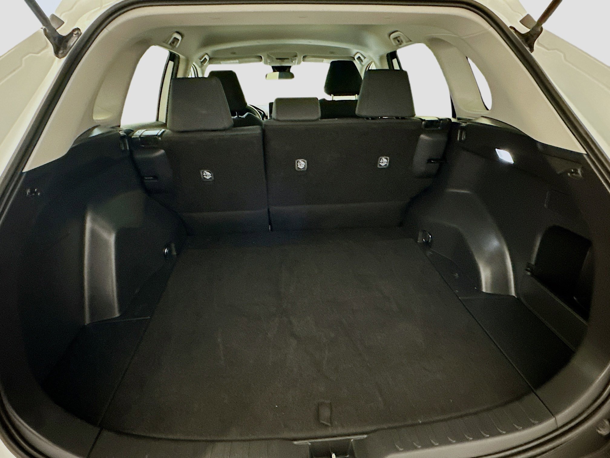 Used 2024 Toyota RAV4 LE image 30