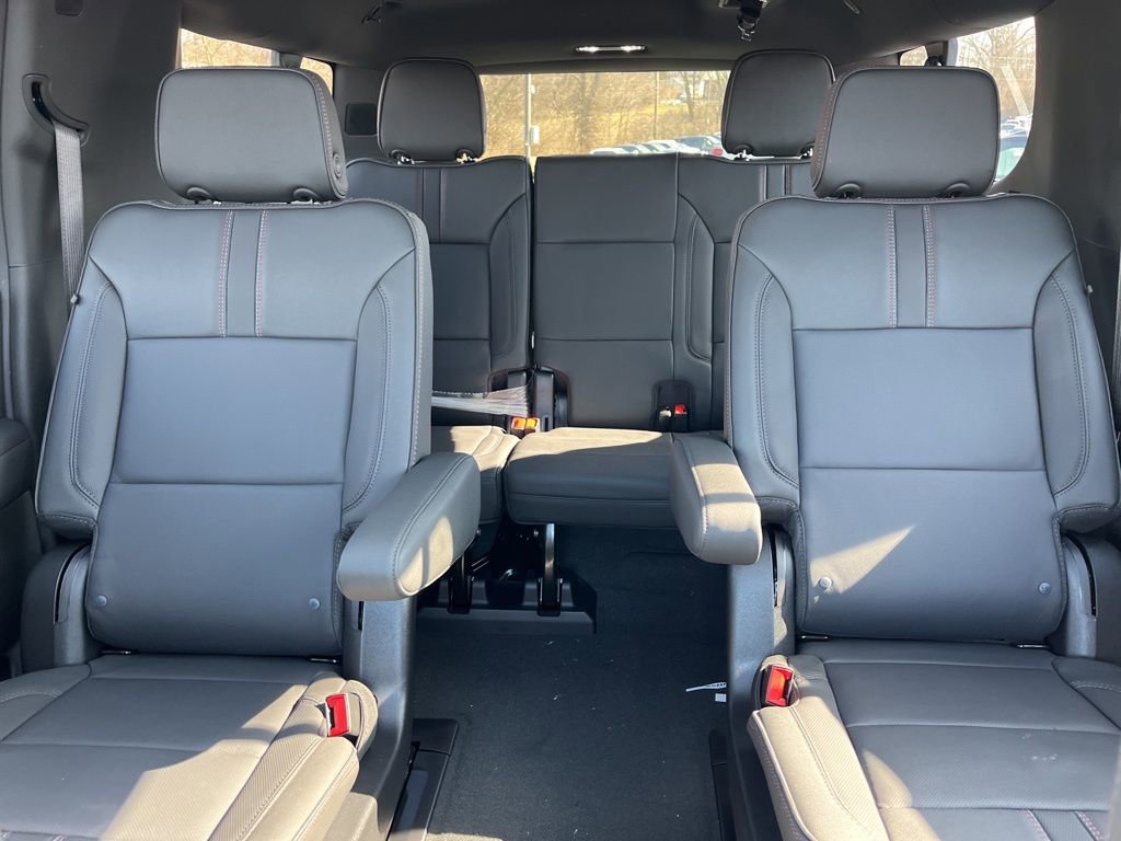 New 2026 Chevrolet Suburban RST w/ Comfort Package image 8