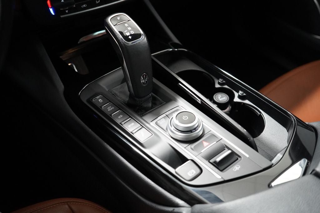 Used 2023 Maserati Levante GT AWD/4WD image 13