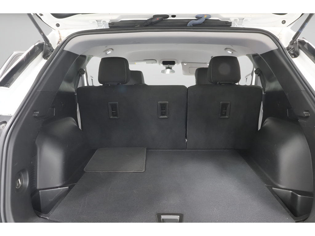 Used 2025 Chevrolet Blazer LT AWD/4WD image 26