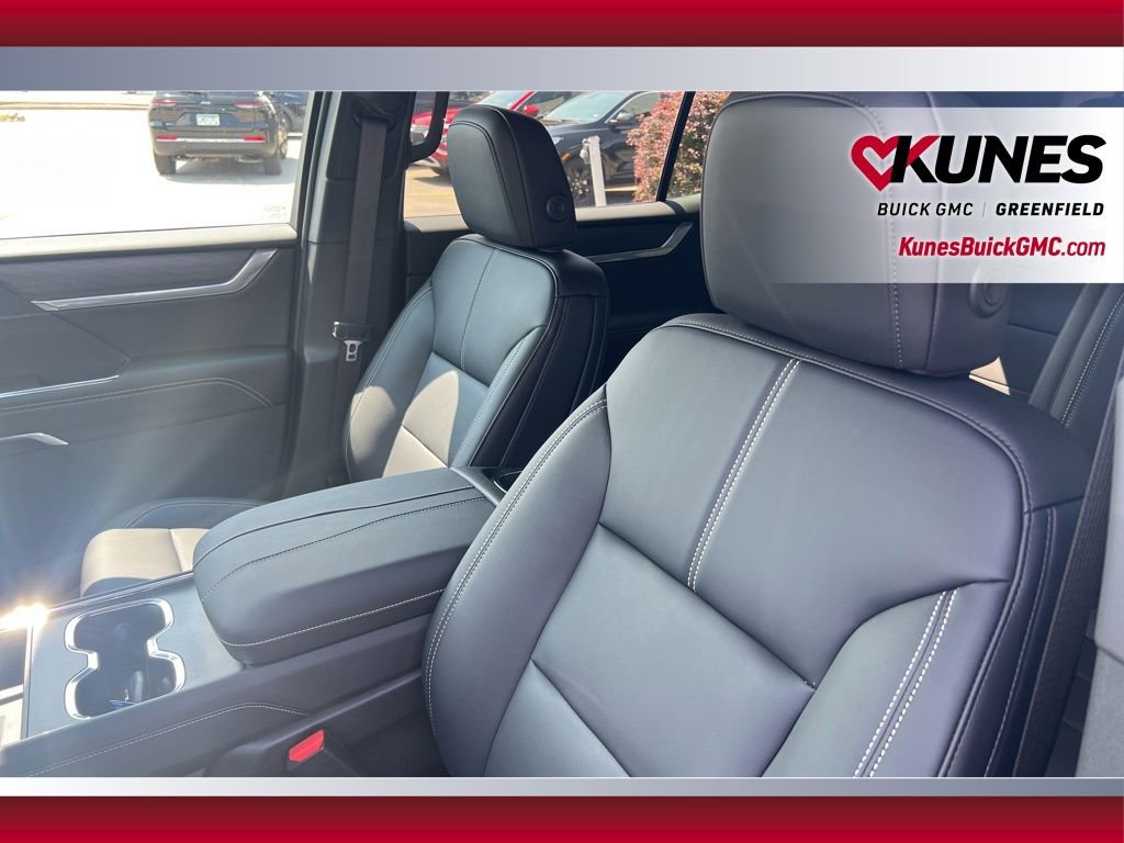 New 2025 GMC Acadia Elevation w/ Elevation Premium Package FWD image 22