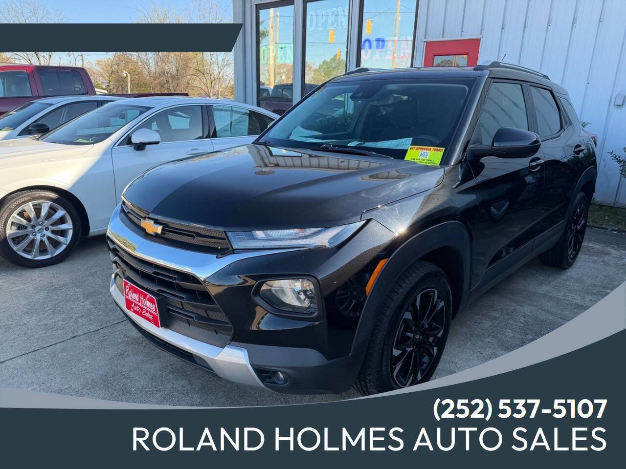 Used 2021 Chevrolet TrailBlazer LT w/ Sun and Liftgate Package AWD/4WD image 1