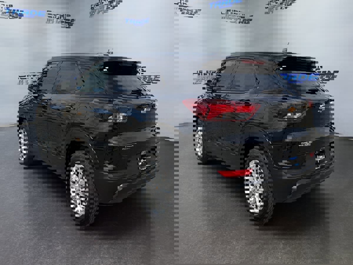Used 2024 Chevrolet TrailBlazer LS w/ LS Convenience Package image 7