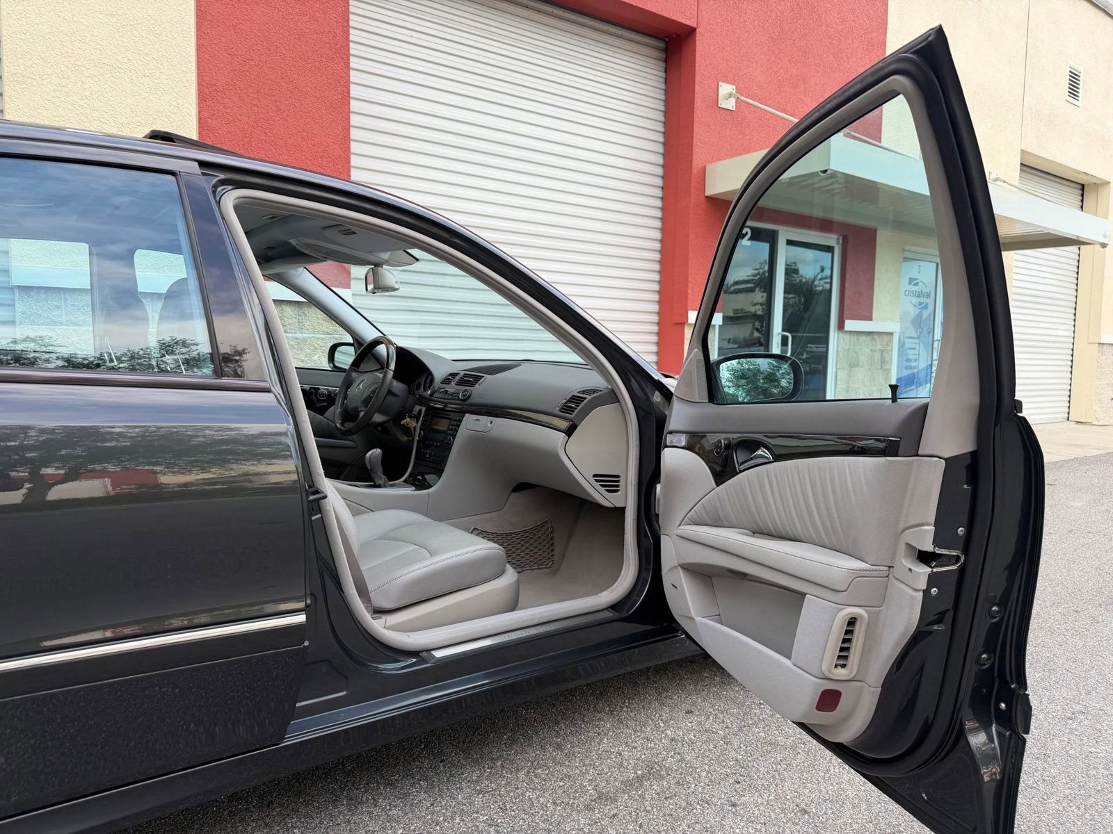 Used 2003 Mercedes-Benz E 500 Sedan image 51