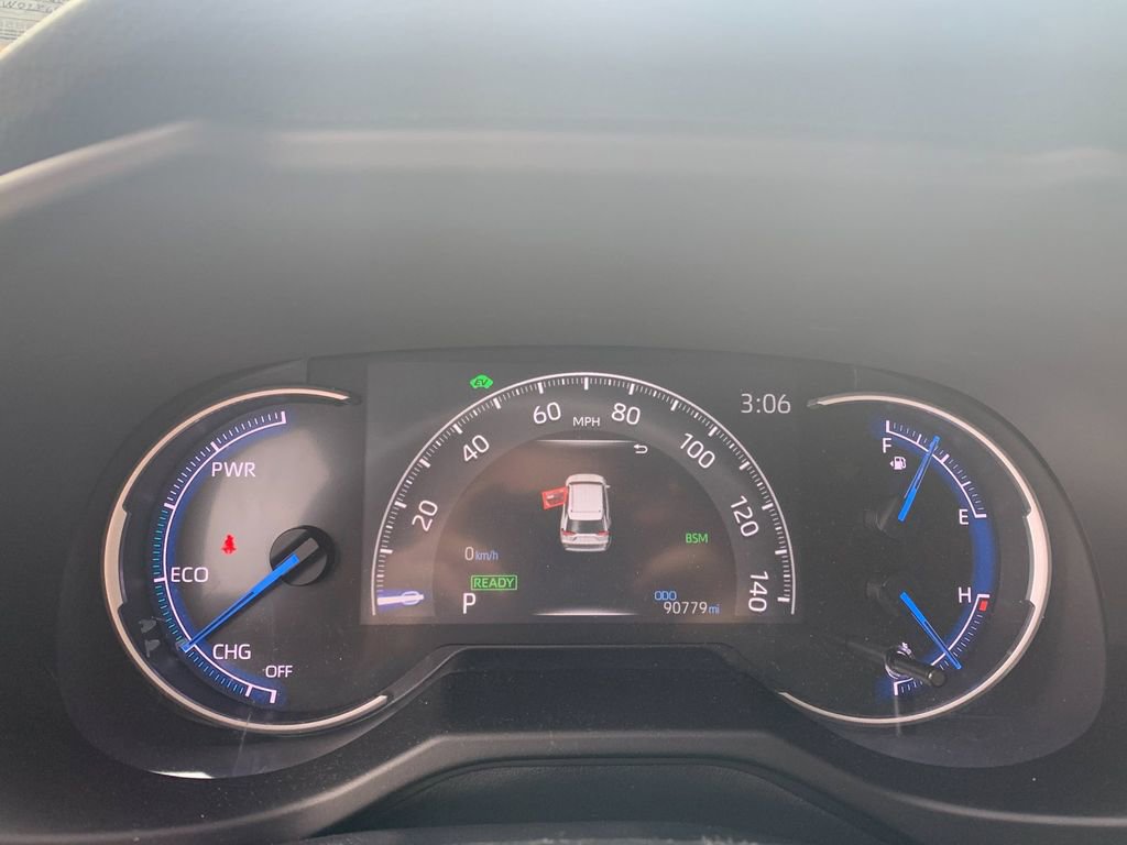 Used 2021 Toyota RAV4 XSE w/ XSE Grade Weather Package image 32