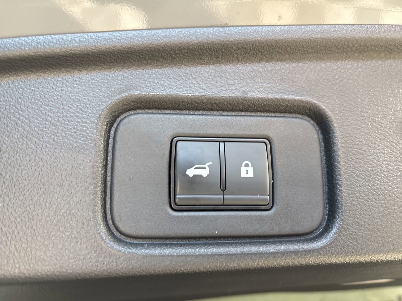 Used 2024 Nissan Pathfinder SL image 24