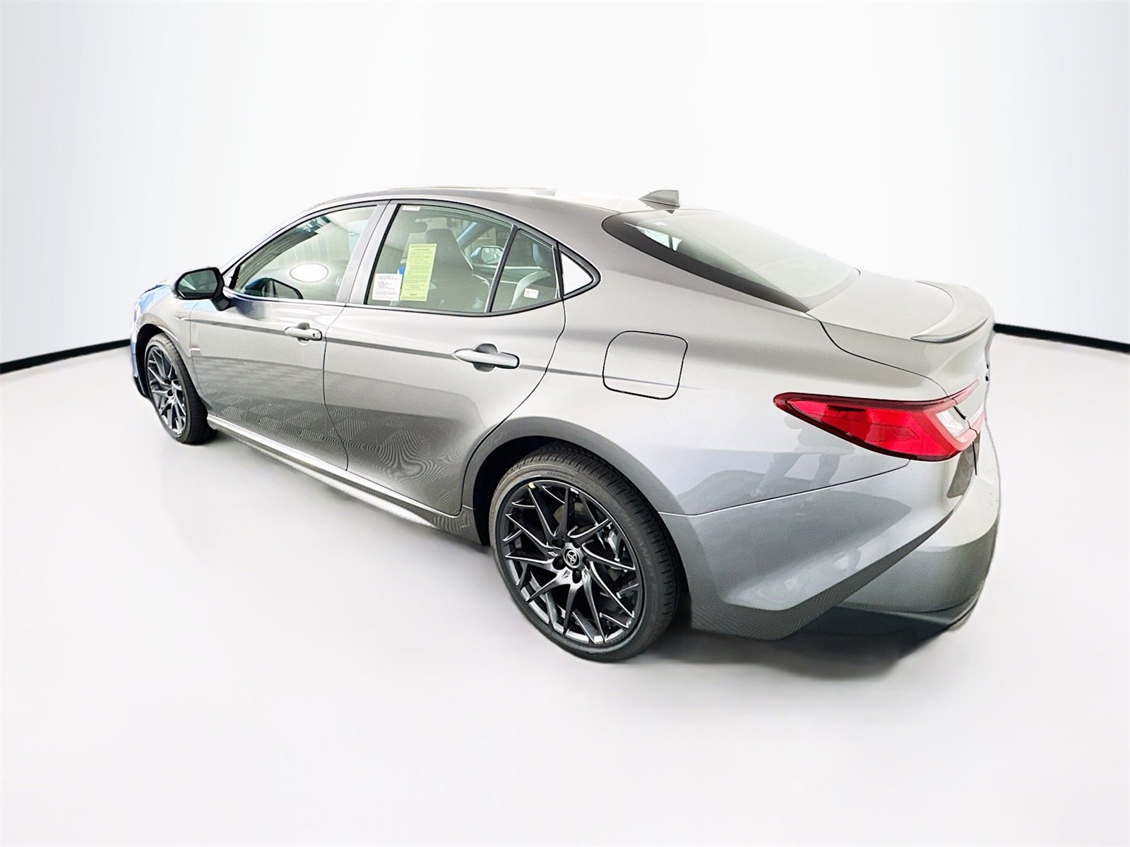New 2026 Toyota Camry SE image 4