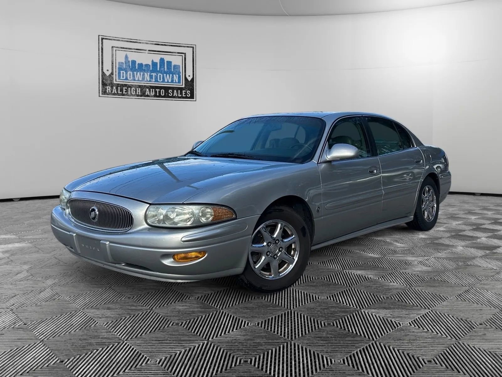 Used 2005 Buick Le Sabre Custom image 2
