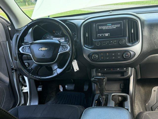 Used 2018 Chevrolet Colorado LT w/ Safety Package RWD image 6