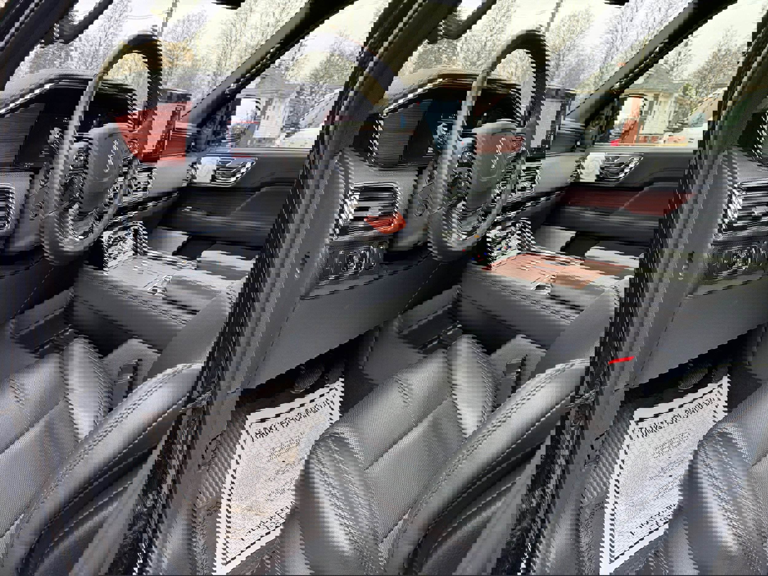 Used 2024 Lincoln Navigator Reserve image 11