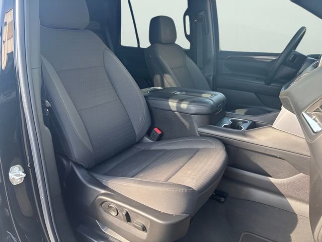 Used 2024 GMC Yukon SLE w/ Max Trailering Package AWD/4WD image 13
