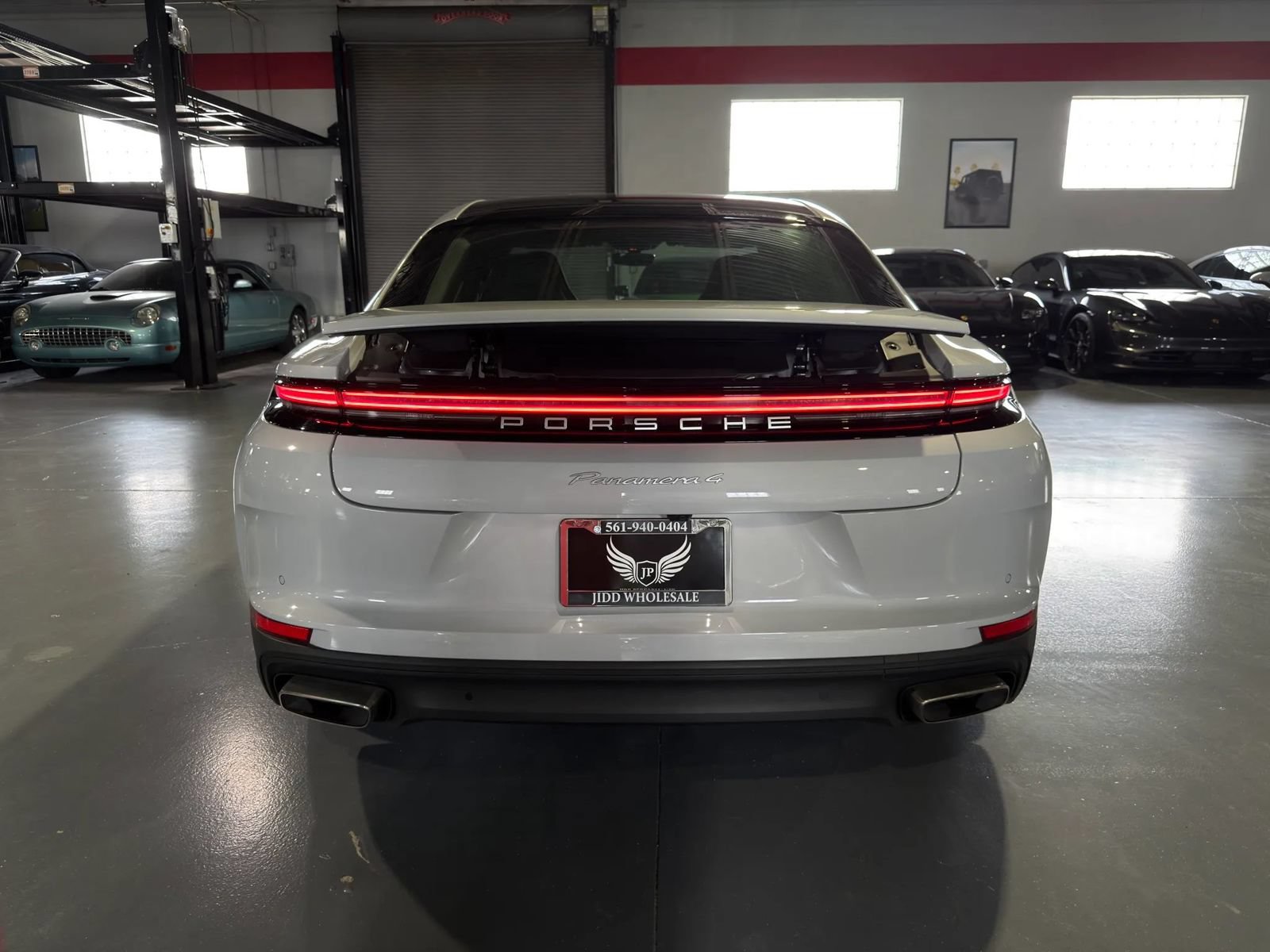 Used 2024 Porsche Panamera image 54